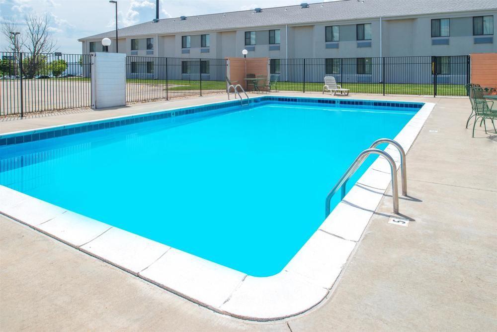Oyo Hotel Lincoln Airport Ne, Hwy 80 Екстер'єр фото