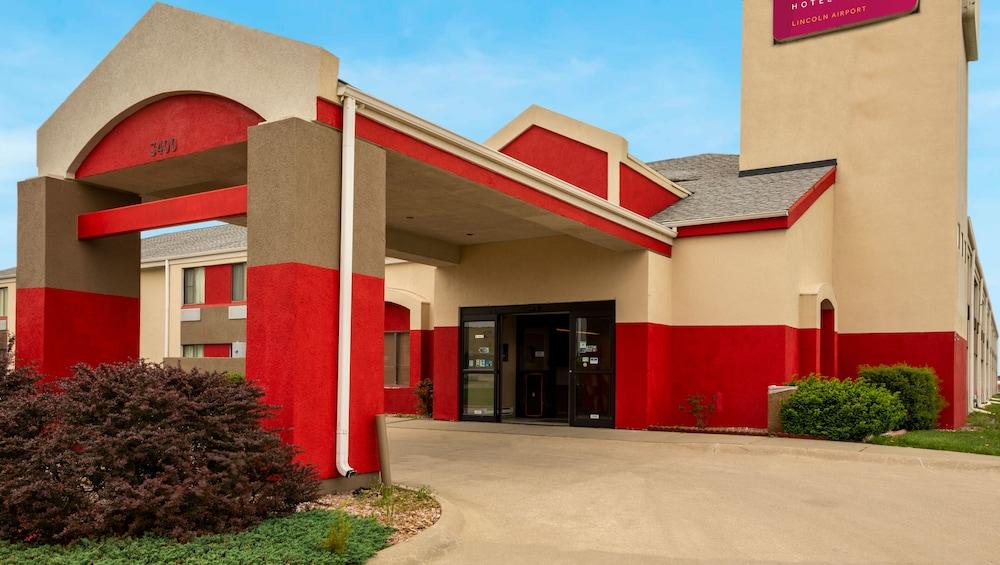 Oyo Hotel Lincoln Airport Ne, Hwy 80 Екстер'єр фото