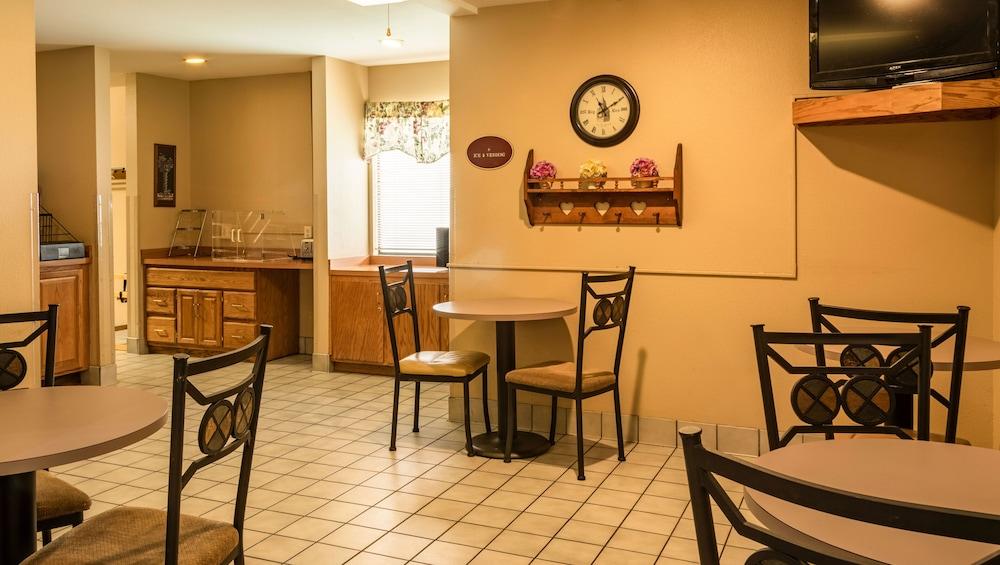 Oyo Hotel Lincoln Airport Ne, Hwy 80 Екстер'єр фото