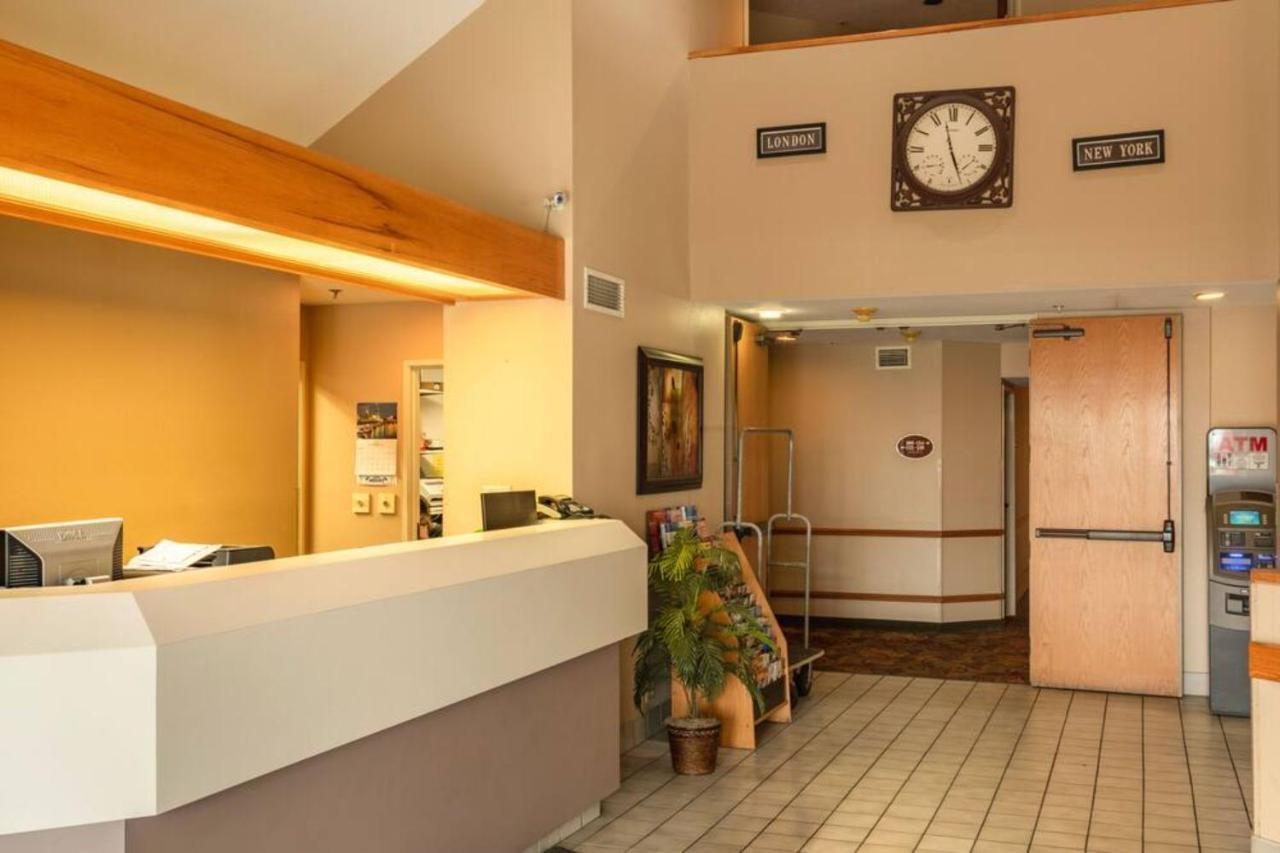 Oyo Hotel Lincoln Airport Ne, Hwy 80 Екстер'єр фото