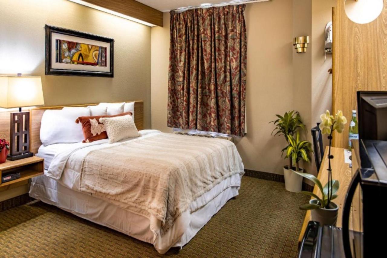 Oyo Hotel Lincoln Airport Ne, Hwy 80 Екстер'єр фото