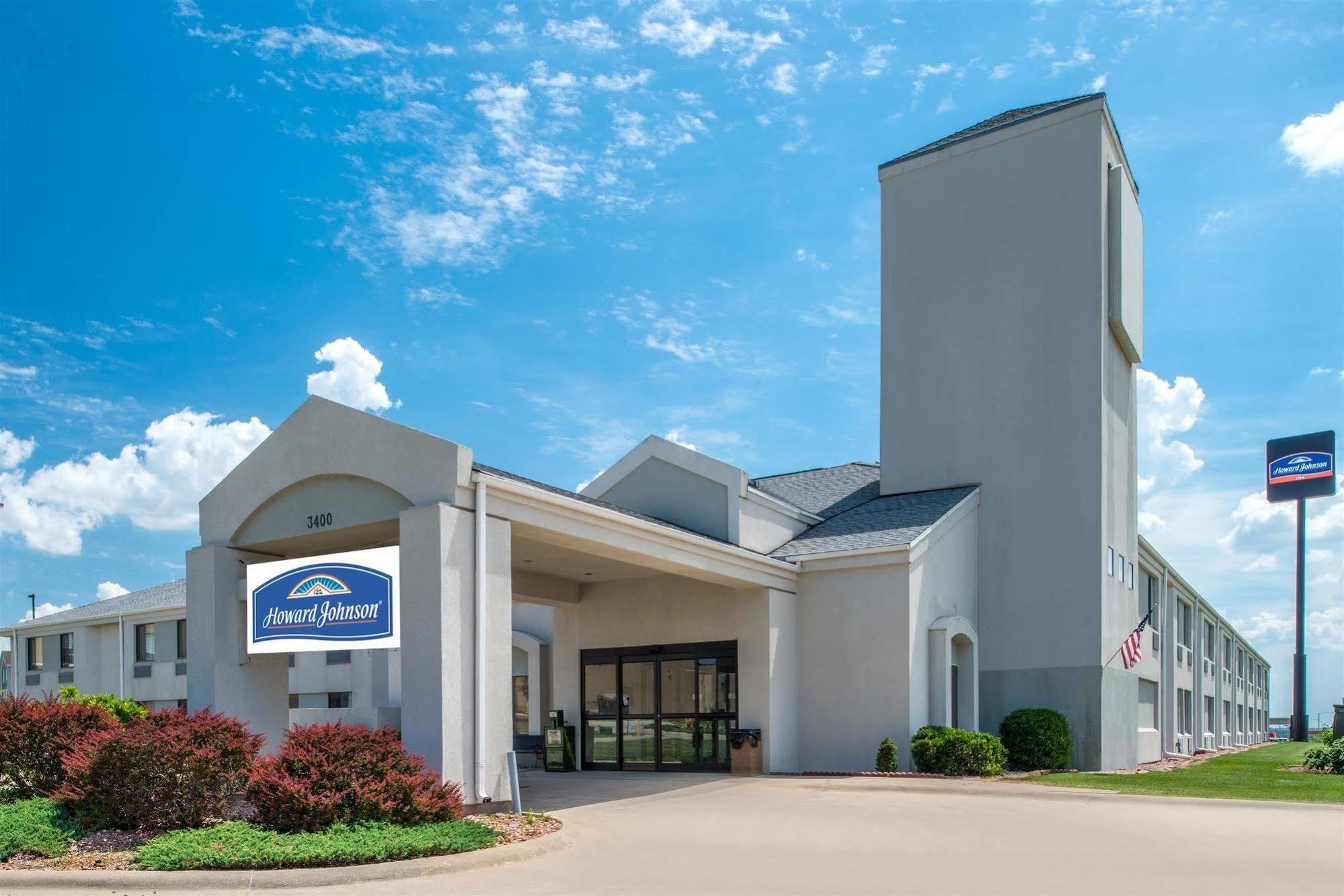 Oyo Hotel Lincoln Airport Ne, Hwy 80 Екстер'єр фото
