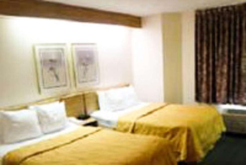 Oyo Hotel Lincoln Airport Ne, Hwy 80 Екстер'єр фото
